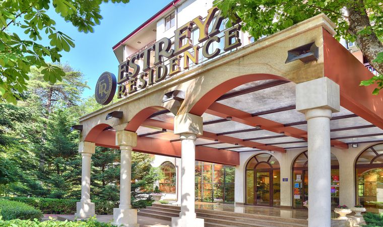 Estreya main entrance